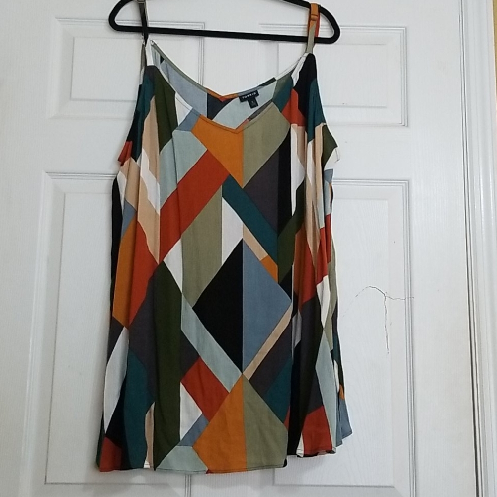 Geometric swing cami